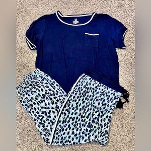 Secret Treasures Plus Size Women’s Pajamas - SZ 2X 18/20